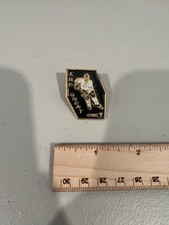 Vintage Wayne Gretzky The Great One NHL Hockey Enamel Pin – Collectible RARE