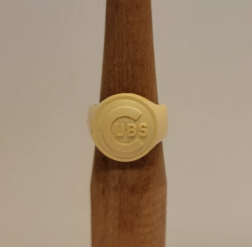 Vintage 1960s Chicago Cubs Baseball MLB Plastic Logo Ring Cereal Premium