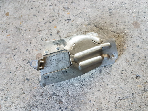 BMW X1 E84 1er E81 E82 E88 23dX 123d N47S Hitzeschild Abgaskrümmer 8506584