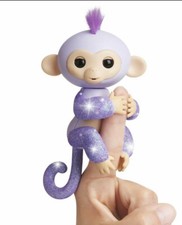 Fingerlings Glitter Monkey - Kiki Purple Glitter - Interactive Baby Pet