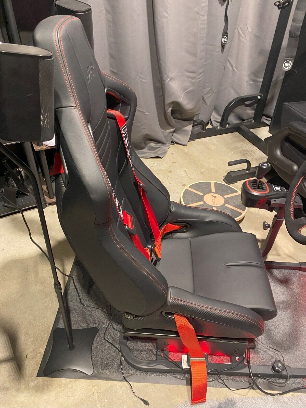 TRS BoltIn 3 Point Car Sim Seatbelt Safety Harness RED Road Legal ECE