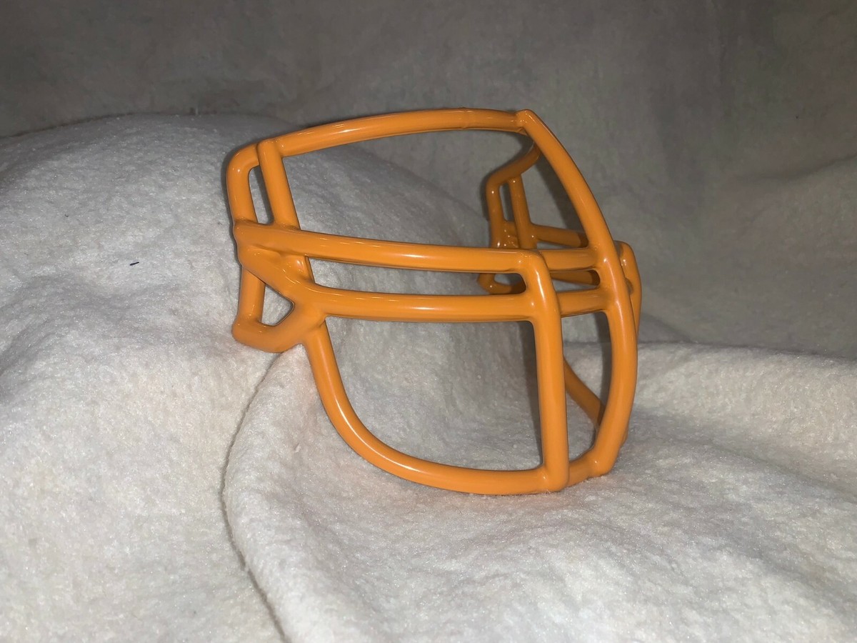VINTAGE 80'S SCHUTT NOPO-DW RED DOT FOOTBALL HELMET FACEMASK