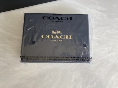NWT COACH SNOWY BEARS CHALK/MULTI SMALL ZIP AROUND WALLET C6603 | eBay