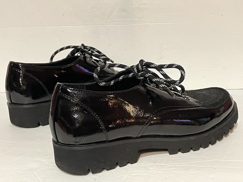 Donald Pliner Woman Shoes. 9 - Picture 19 of 21