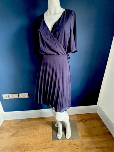 BOOHOO Maternity Navy Blue Pleated Wrap Midi Skater Dress Size 14 UK - Picture 2 of 3