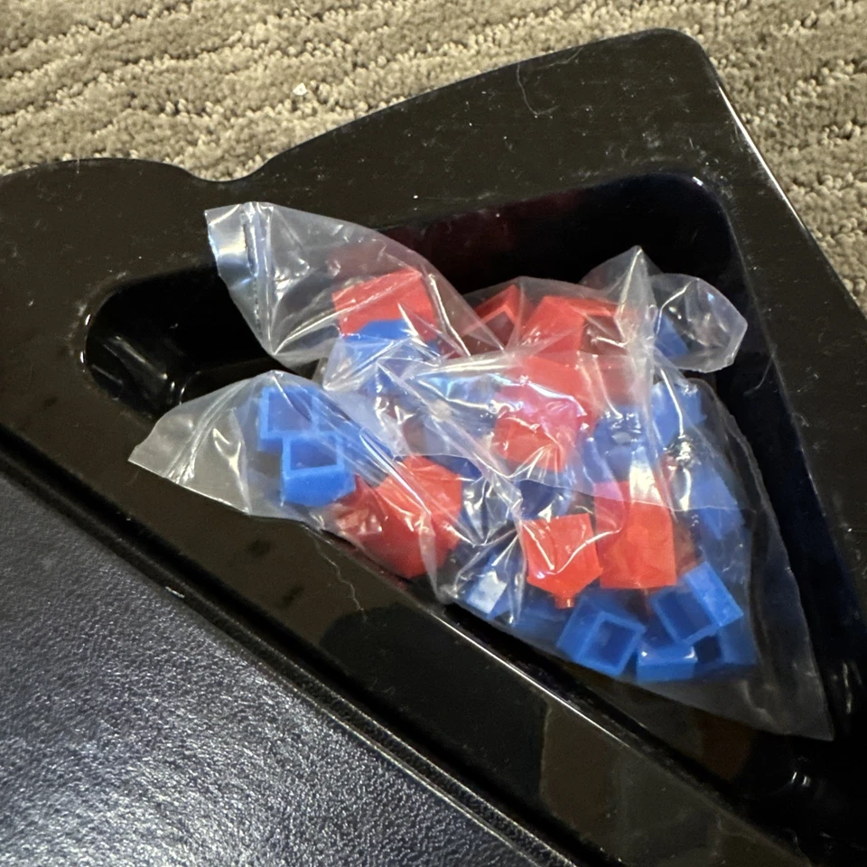 Monopoly TEXAS STATE SHAPED Edition 1999 Sealed Pieces Unused - Image 4 of 4