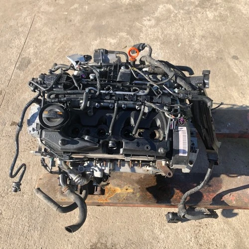 VOLKSWAGEN GOLF MK6 1.6 TDI DIESEL ENGINE ASSEMBLY CAY CODE BARE 2008 - 2013
