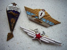 A165) Sowjetunion CCCP - 3 x Abzeichen Militär Fallschirmjäger, Panzer usw.