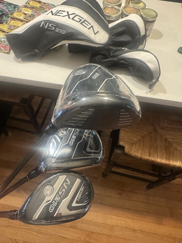 New NexGen Ns210 Driver, 3w, 3h Set. Stiff Right Handed.