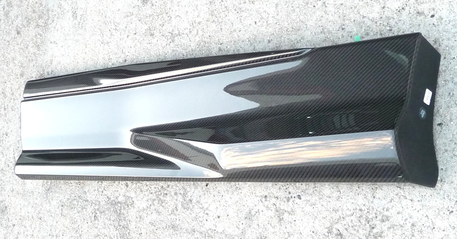 19-24 Lamborghini Urus Rear Left Door Lower Molding Carbon Trim 4ML853969A OEM