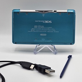 Nintendo 3DS Handheld System - Aqua Blue with charger and stylus very good