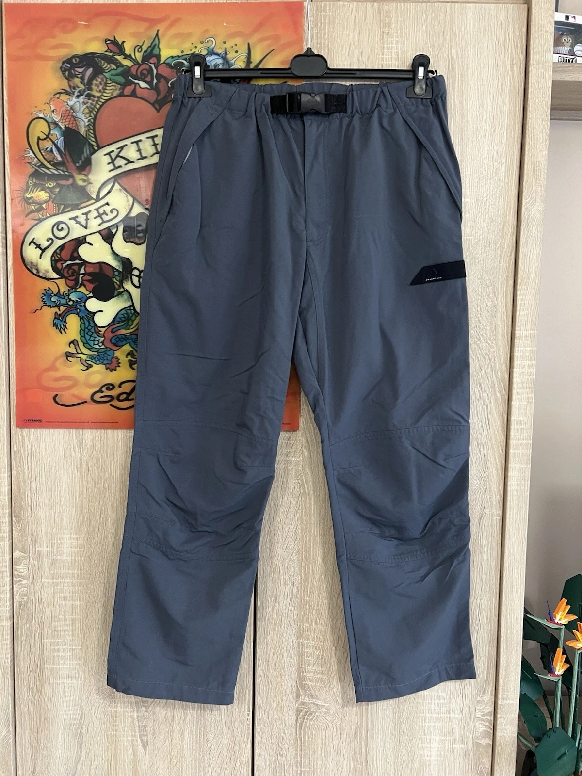 Adidas Adventure Vintage Waterproof Pants 🔥
Opens in a new window or tab