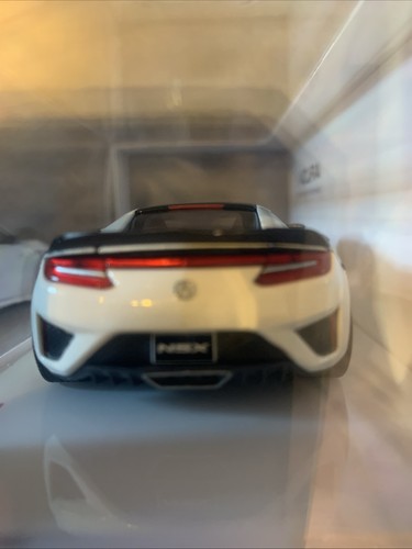 TSM Models 2017 ACURA NSX White w/Carbon Fiber Package LHD 1:43 MINT s9 New - Picture 8 of 10