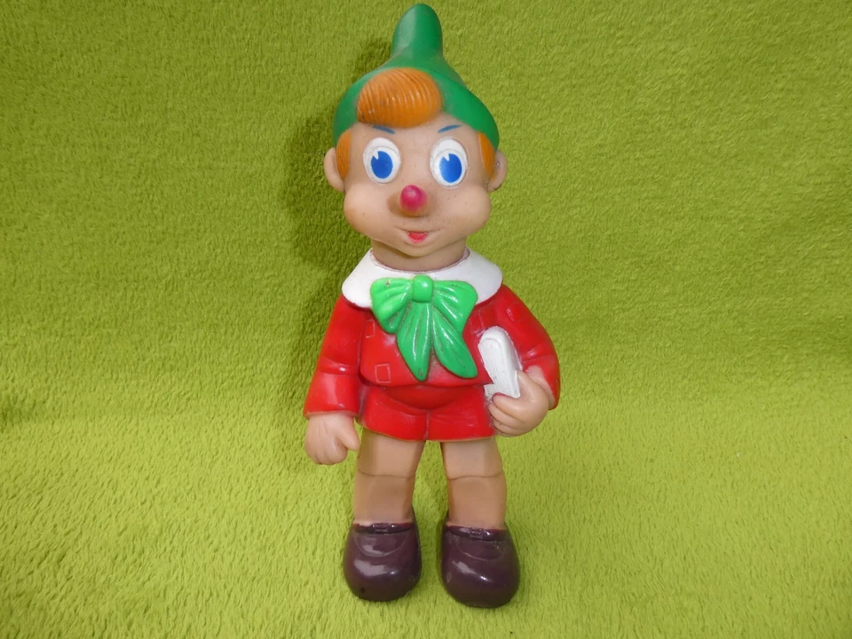Alte Pinocchio Figur aus Kunststoff - Bild 1 von 4