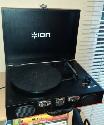 ION Audio Vinyl Transport - tragbarer Plattenspieler (Koffer) - gebraucht
