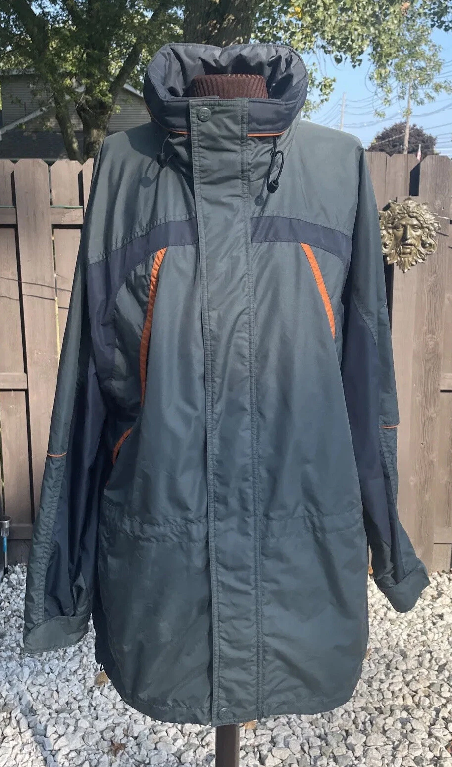 Columbia Jacket Hooded RN 69724 CA 05367 Sz Large Mens Rain Jacket