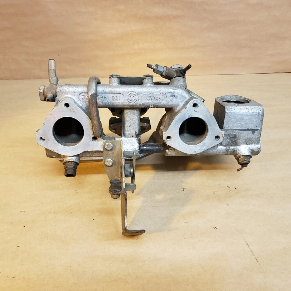 Coletor de entrada Triumph TR7 1975-1976 original RKC0396 V3312 FABRICANTE DE EQUIPAMENTO ORIGINAL - Imagem 3 de 4