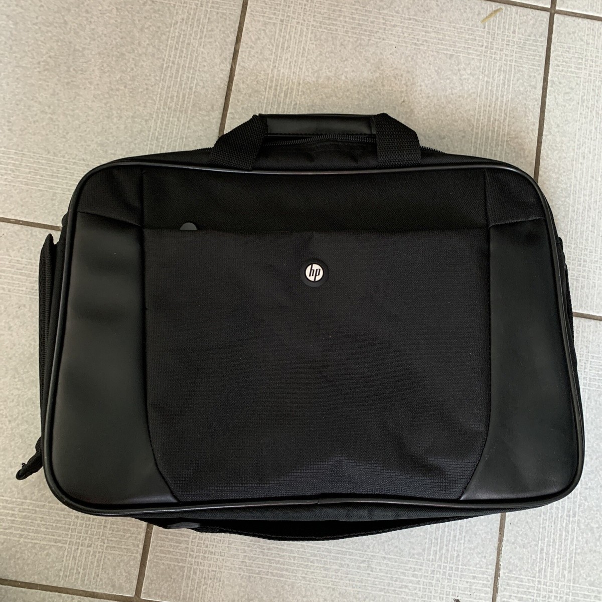 HP Essential Laptop Case Bag 679810-001