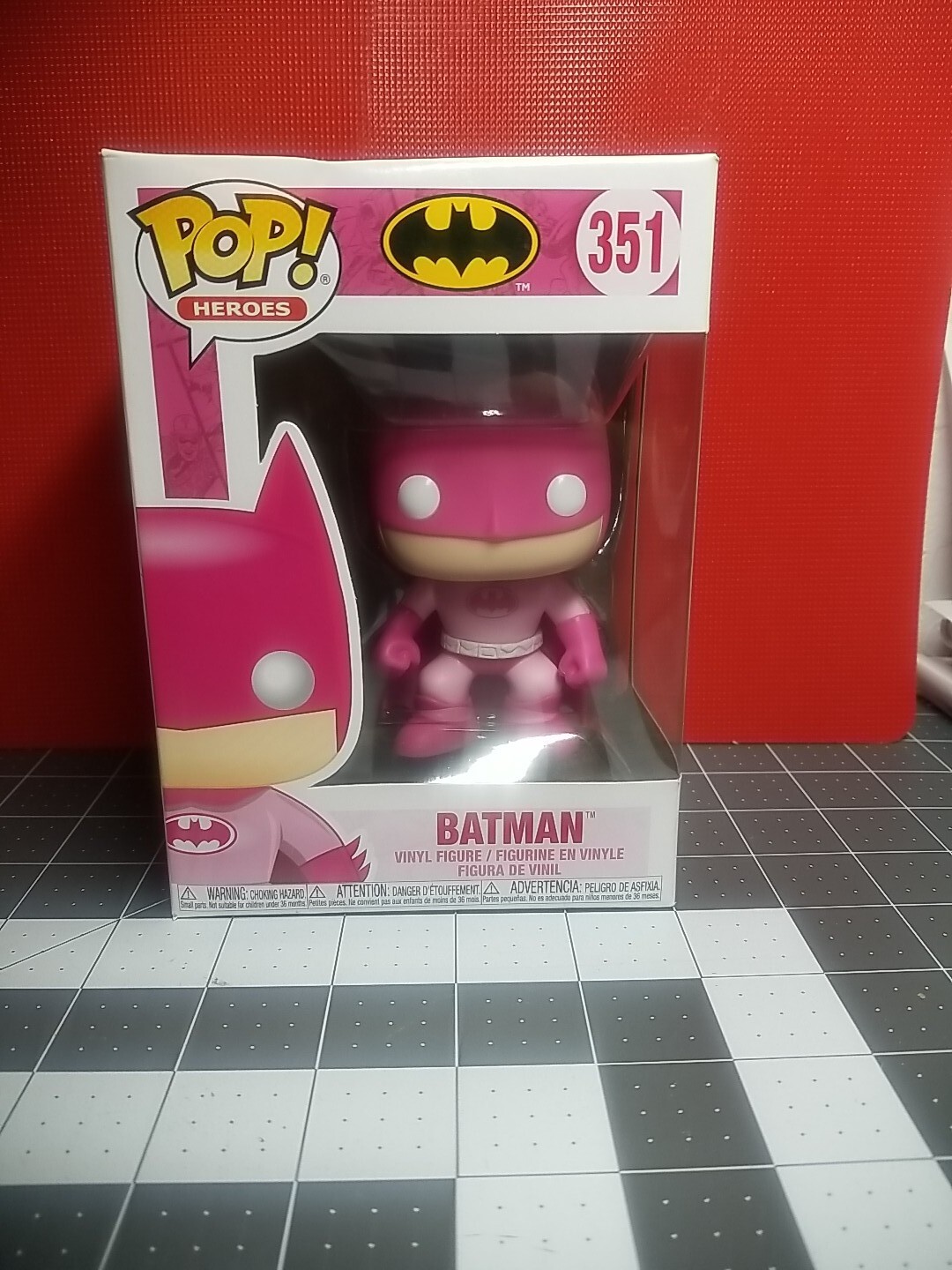 Funko Pop! (#2Jer) Vinyl: Batman - Breast Cancer Awareness #351