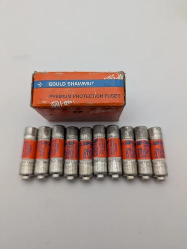 Lot of 10 New Old Stock Gould Shawmut ATDR2 1/2 Fuses 2A 600VAC Amp-Trap 2000