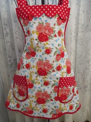 HANDMADE APRON  PIONEER WOMAN SWEET ROSE