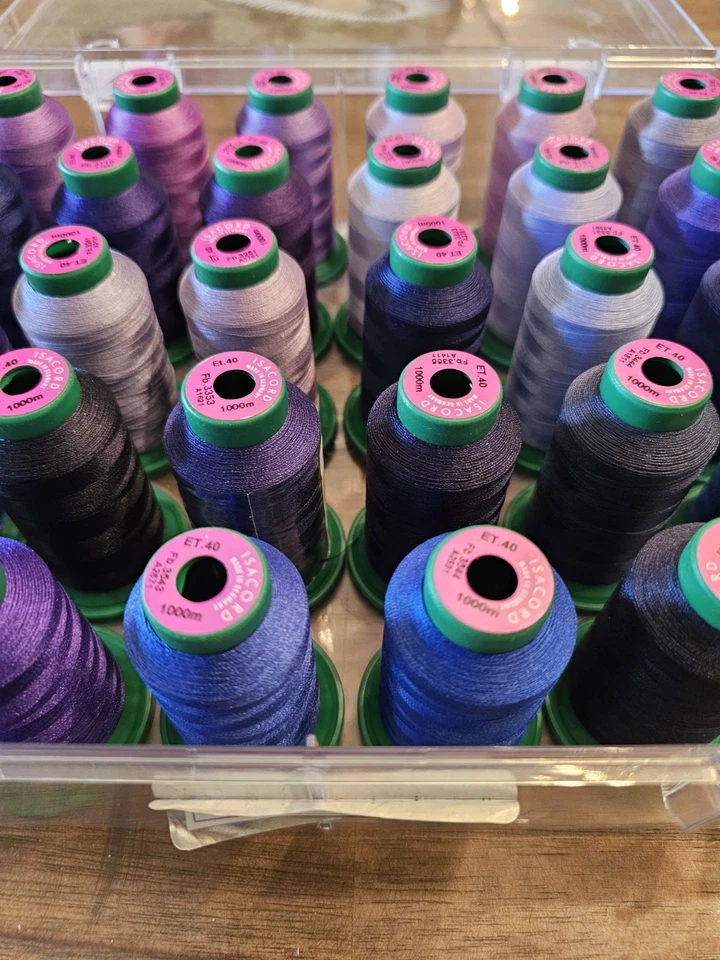 Isacord Embroidery Thread Set Lot Of 29 Multi Color 1000m With Case Purple Blue - Image 3 of 4