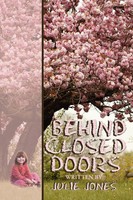 Behind Closed Doors Julie Jones Taschenbuch Kartoniert / Broschiert Englisch