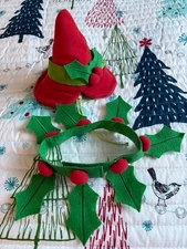 PET COSTUME ELF CHRISTMAS HOLIDAY SIZE MED FOR A SMALL DOG OR CAT