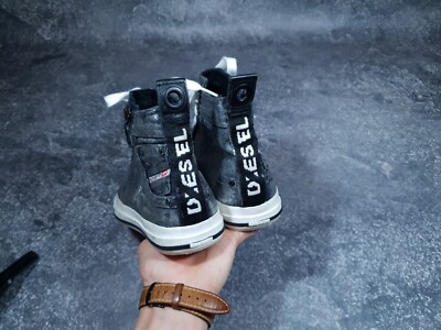 Diesel Expo Zip Womens Sneakers Shoe's Size 38 EU | 7.5 US | 5.5
