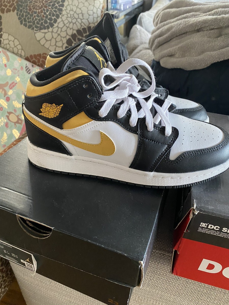 Nike Air Jordan 1 Mid Pollen Yellow White Black 554724-177  display picture 3