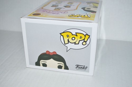 Funko POP! Disney Princess Snow White And The Seven Dwarfs #1019 + Case MINT🔥 - Picture 2 of 6