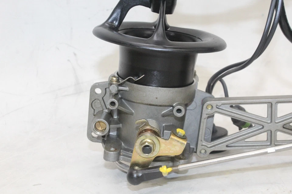 Ducati 749 2004 OEM inyectores de combustible principales/cuerpos del acelerador Foto 4 de 4