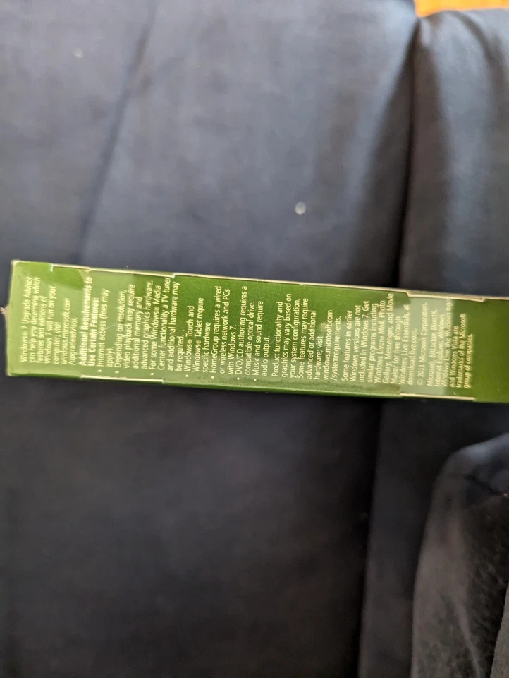 Microsoft Windows 7 Home Premium Upgrade 32 & 64 Bit DVDs MS WIN =RETAIL BOX= - Image 4 of 4