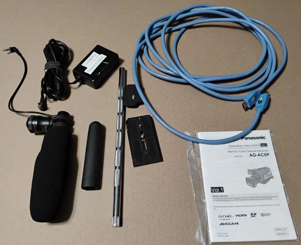 Panasonic Camcorder Professional Camera AG-AC8P AVCCAM HD 28mm Wide 50x Zoom Bag - Image 3 of 4