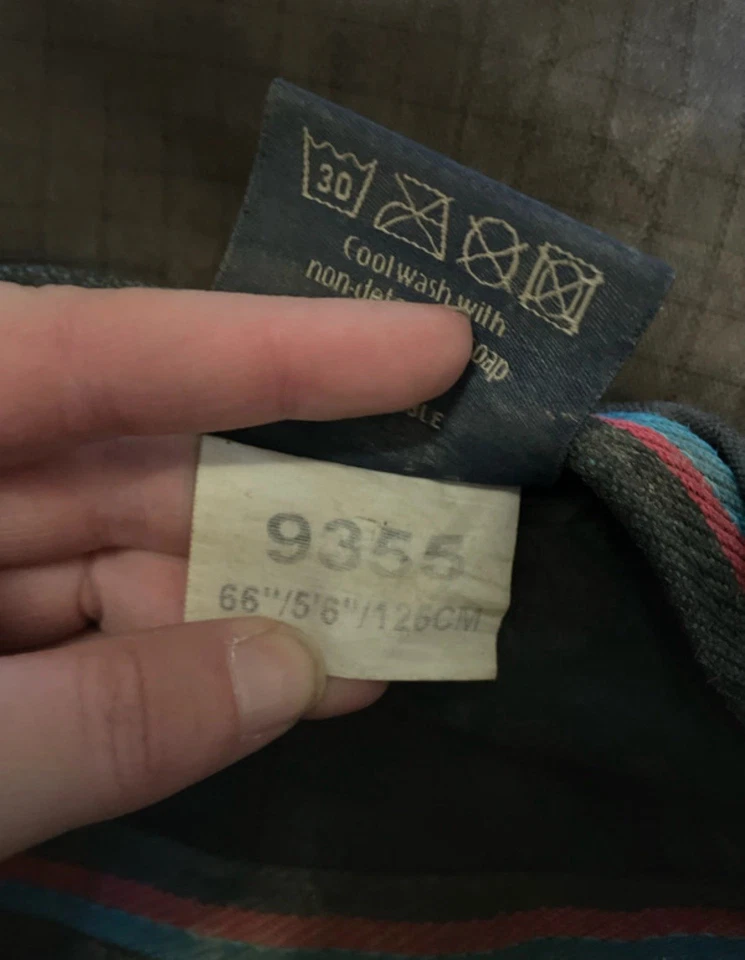 5’6 200g Shires Turnout Rug Had Repairs As Pictured - Image 2 of 4