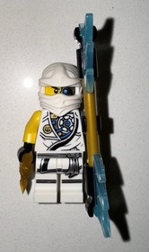 LEGO NINJAGO Minifigure Set 853544 with Accessories