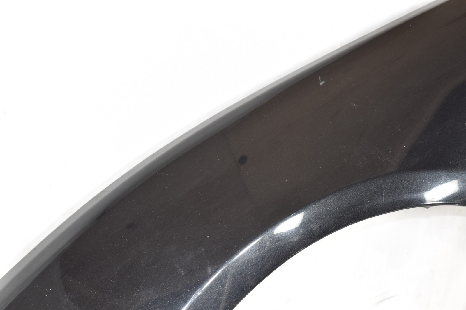 14-20 Maserati Ghibli Front Left Driver Side Fender Assembly Black 670008304 OEM