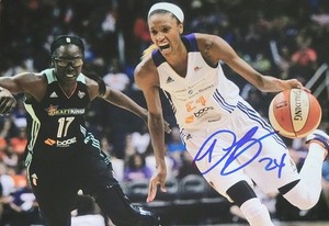 DeWanna Bonner signed Connecticut Sun (Phoenix Mercury) 5x7 Photo