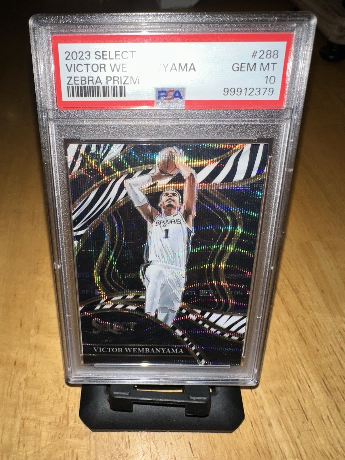 2023 SELECT VICTOR WEMBANYAMA ZEBRA PRIZM COURTSIDE PSA 10