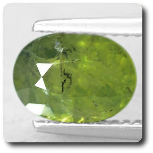 Grenat hydrogrossulaire 2.54 cts SI1 pour décoration de cabinet