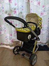 Cosatto Giggle 2 Pram with Stroller Seat and Carry Cot Attachment, lightly used.