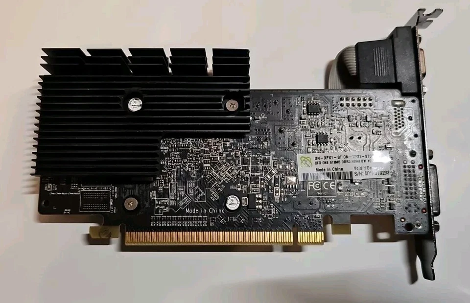 XFX ONE 512MB DDR3 HDMI DVI VGA Graphics card AMD Radeon HD 5450 - Image 2 of 3