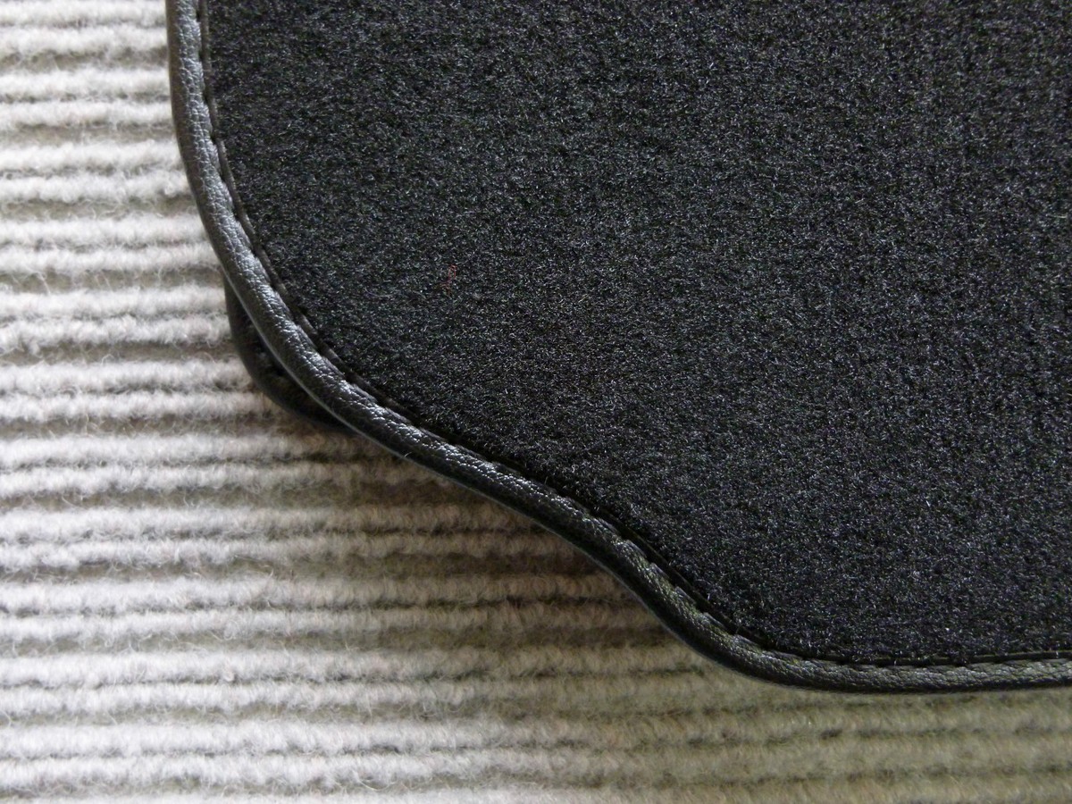 Lengenfelder Rubber Floor Mats – Black – Fits Mercedes CL C216 (Coupé)