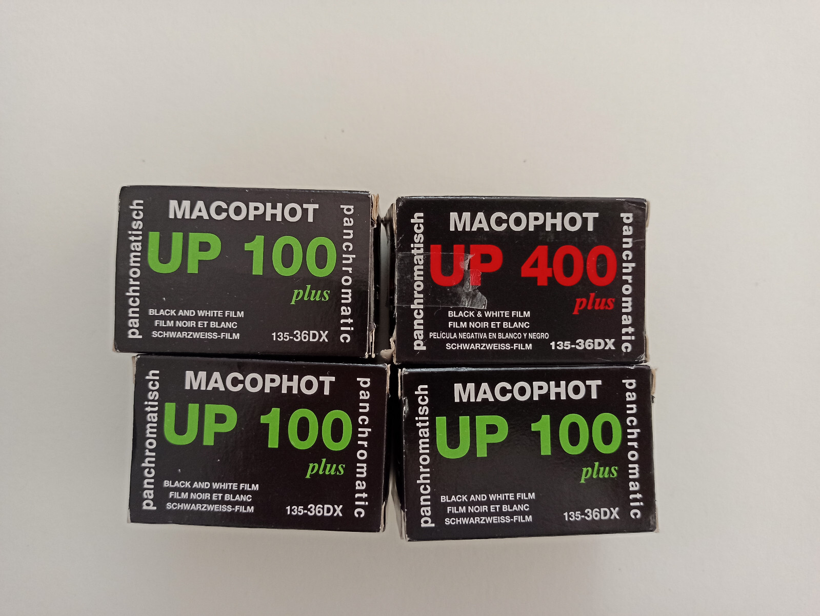 Macophot UP 100 und  Macophot UP 400 Schwarzweißfilme, 135-36