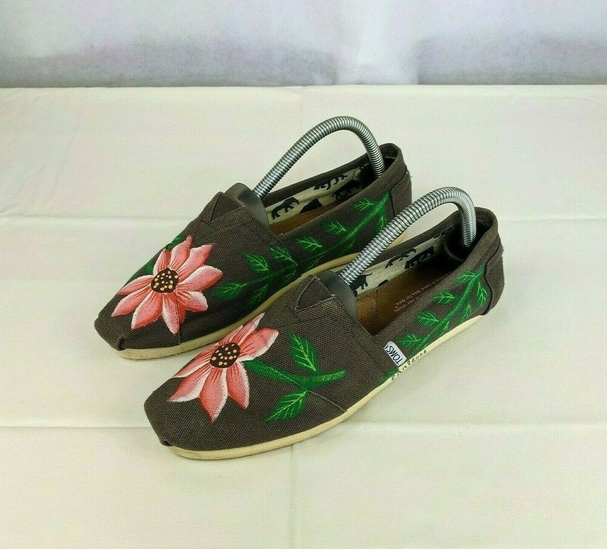 Hand-painted Gray TOMS Slip On Shoes Red Flower Floral Women's Size W  Flats