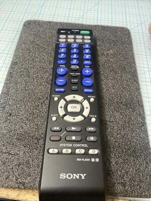 USED SONY RM-VL600 Multi-Function Learning Universal Remote Control. Nice Shape.