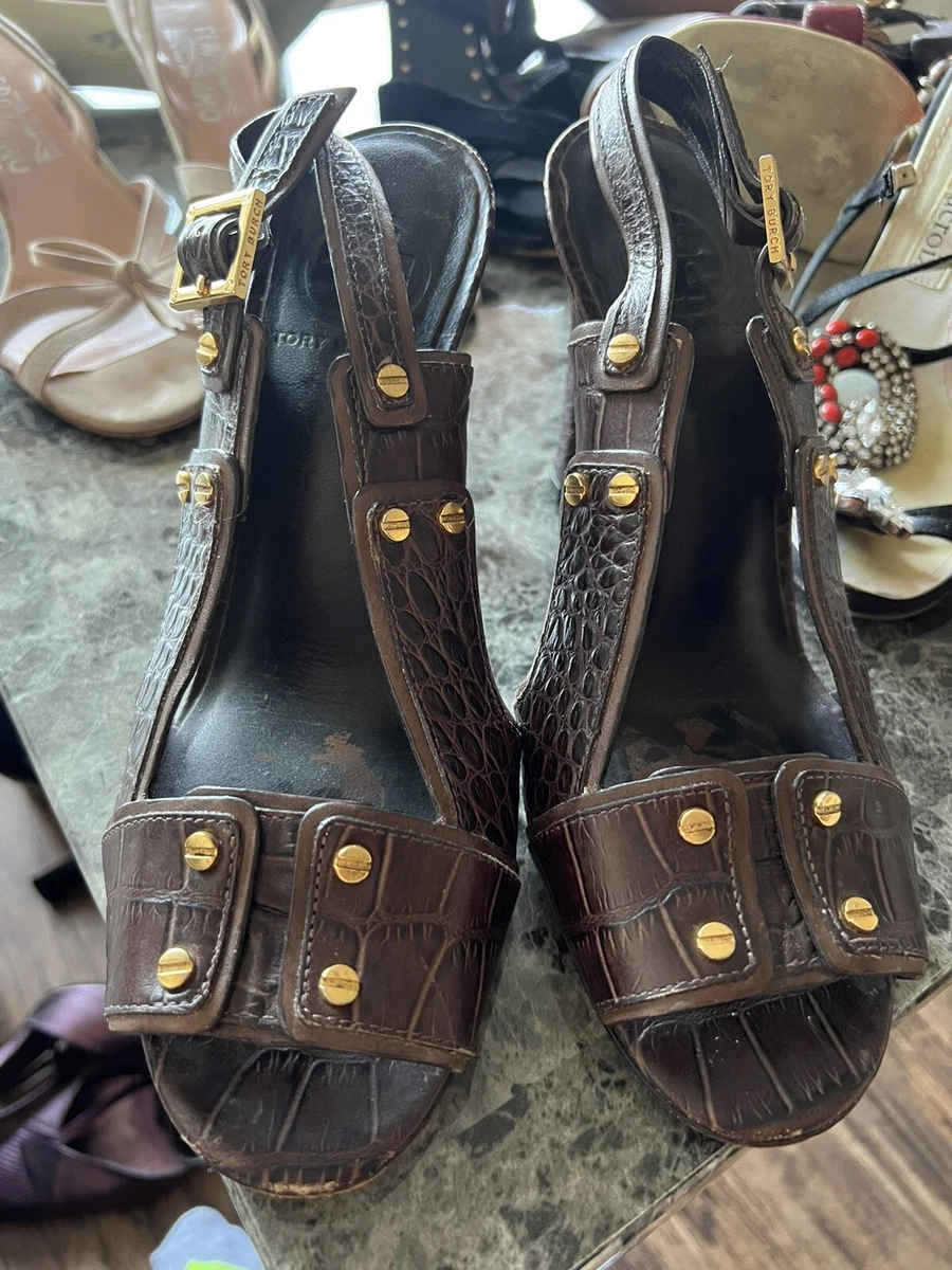Gold tory deals burch sandals