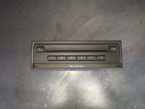 AUDI Q7 STEREO/HEAD UNIT CD CHANGER/STACKER (GLOVEBOX), 4L, 09/06-04/11 06 07 08