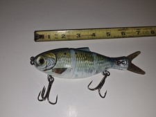 2022 OC Shad Swimbait. slow sink, rattling with 3 joints for realistic action!