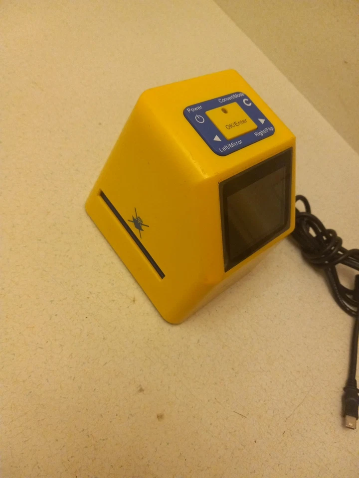 Wolverine Film to Digital Converter F2D Super 20mp 35mm 110 126 4-in-1 - Image 2 of 4